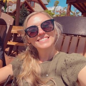 Meet your Posher, Samantha